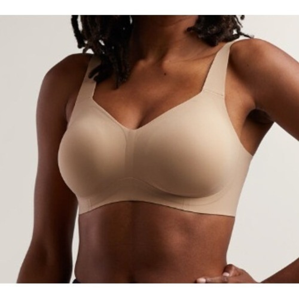 Evelyn & Bobbie Beyond Bra Nude Wireless Seamless Support Size Large EB Core